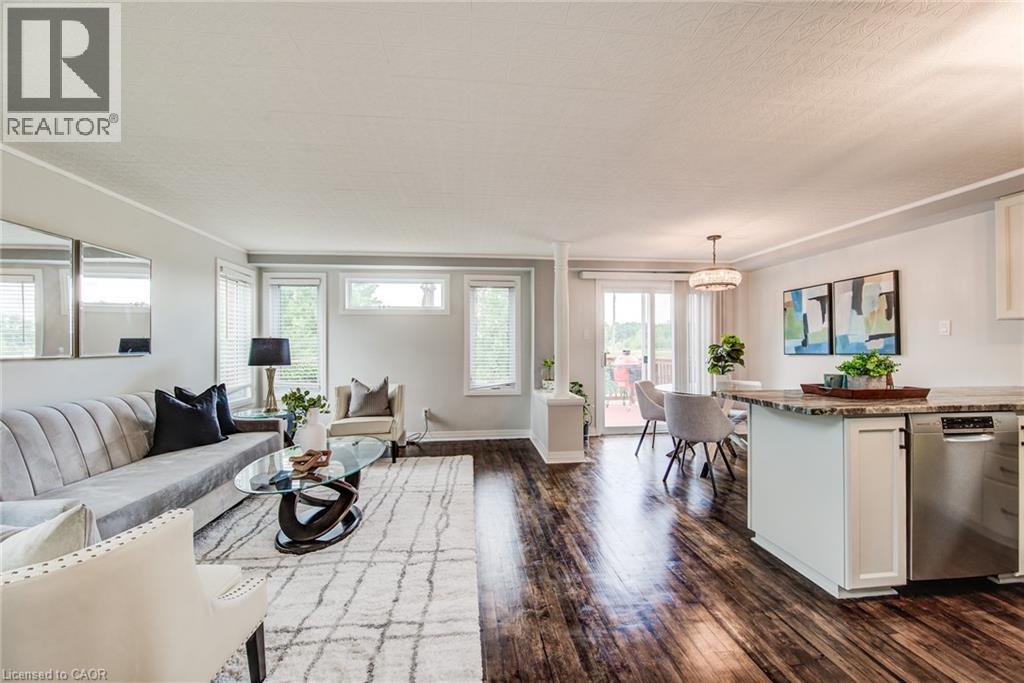 902 Atlantic Boulevard, Waterloo, ON - Indoor Photo Showing Other Room