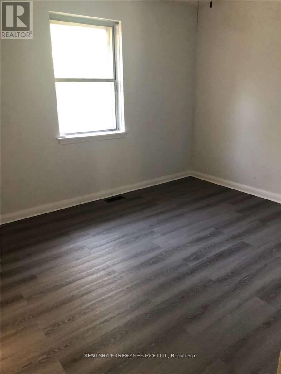 320 Ashbury Road, Oakville, ON - Indoor Photo Showing Other Room