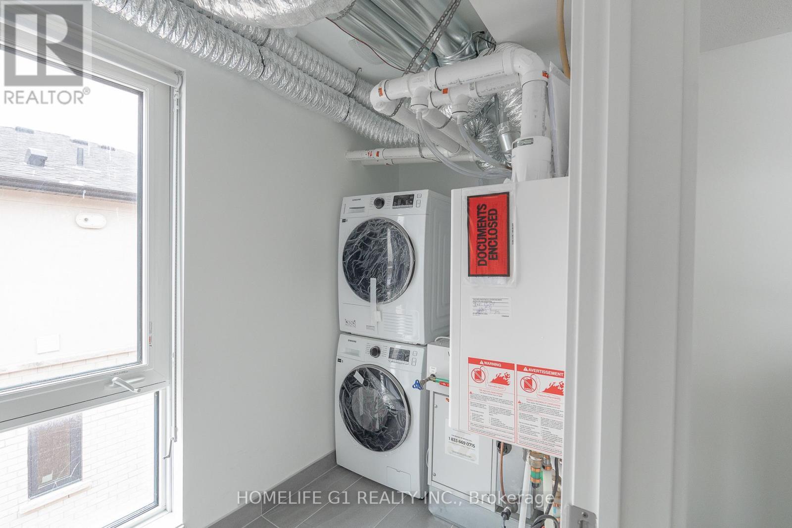 16 - 25 Romilly Avenue, Brampton, ON - Indoor Photo Showing Laundry Room