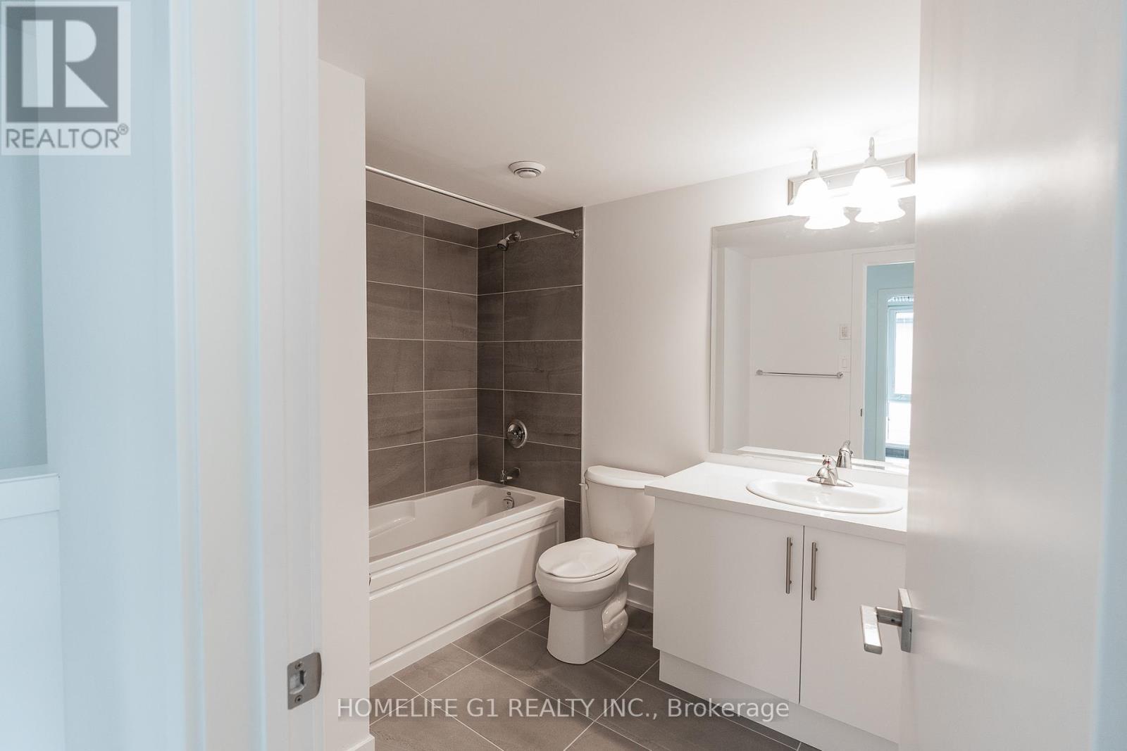 16 - 25 Romilly Avenue, Brampton, ON - Indoor Photo Showing Bathroom