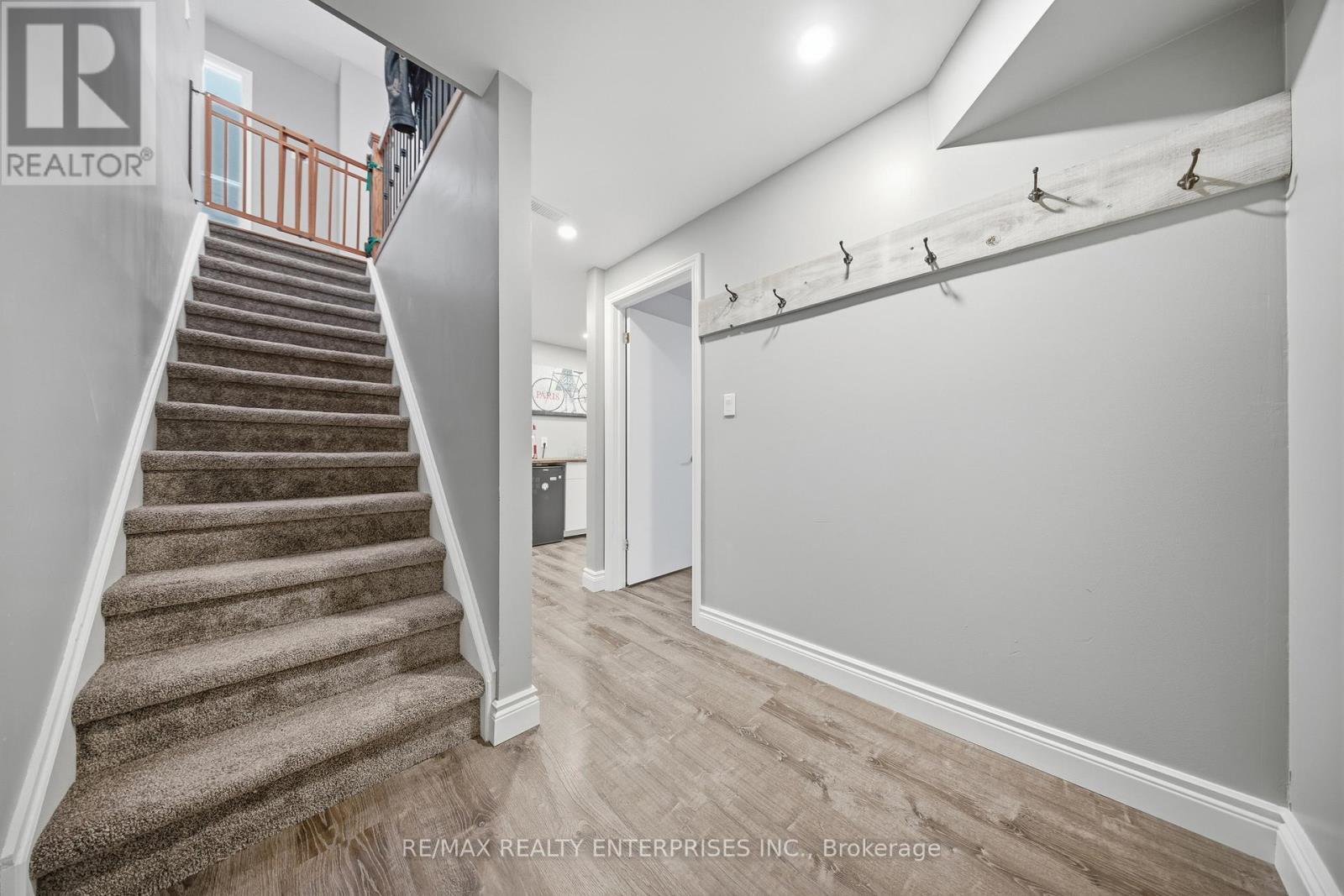 328 Burnett Avenue, Cambridge, ON - Indoor Photo Showing Other Room