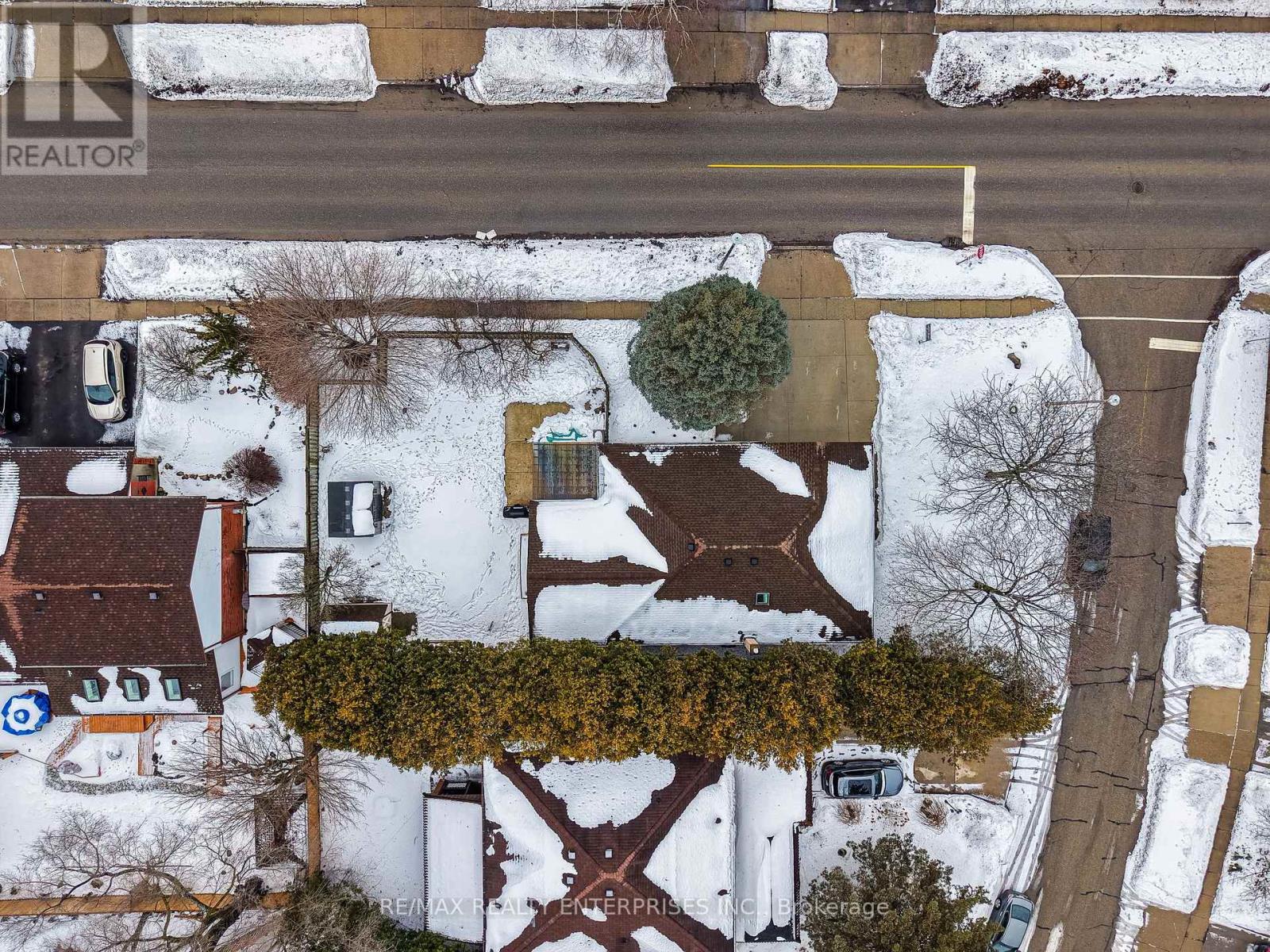 328 Burnett Avenue, Cambridge, ON - Outdoor