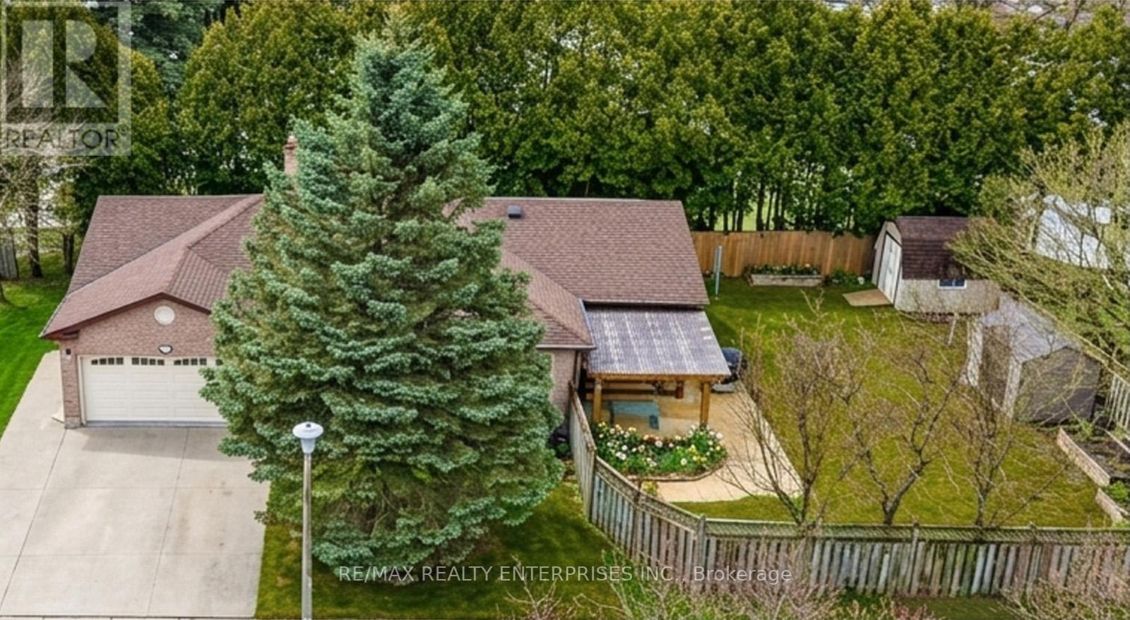 328 Burnett Avenue, Cambridge, ON - Outdoor