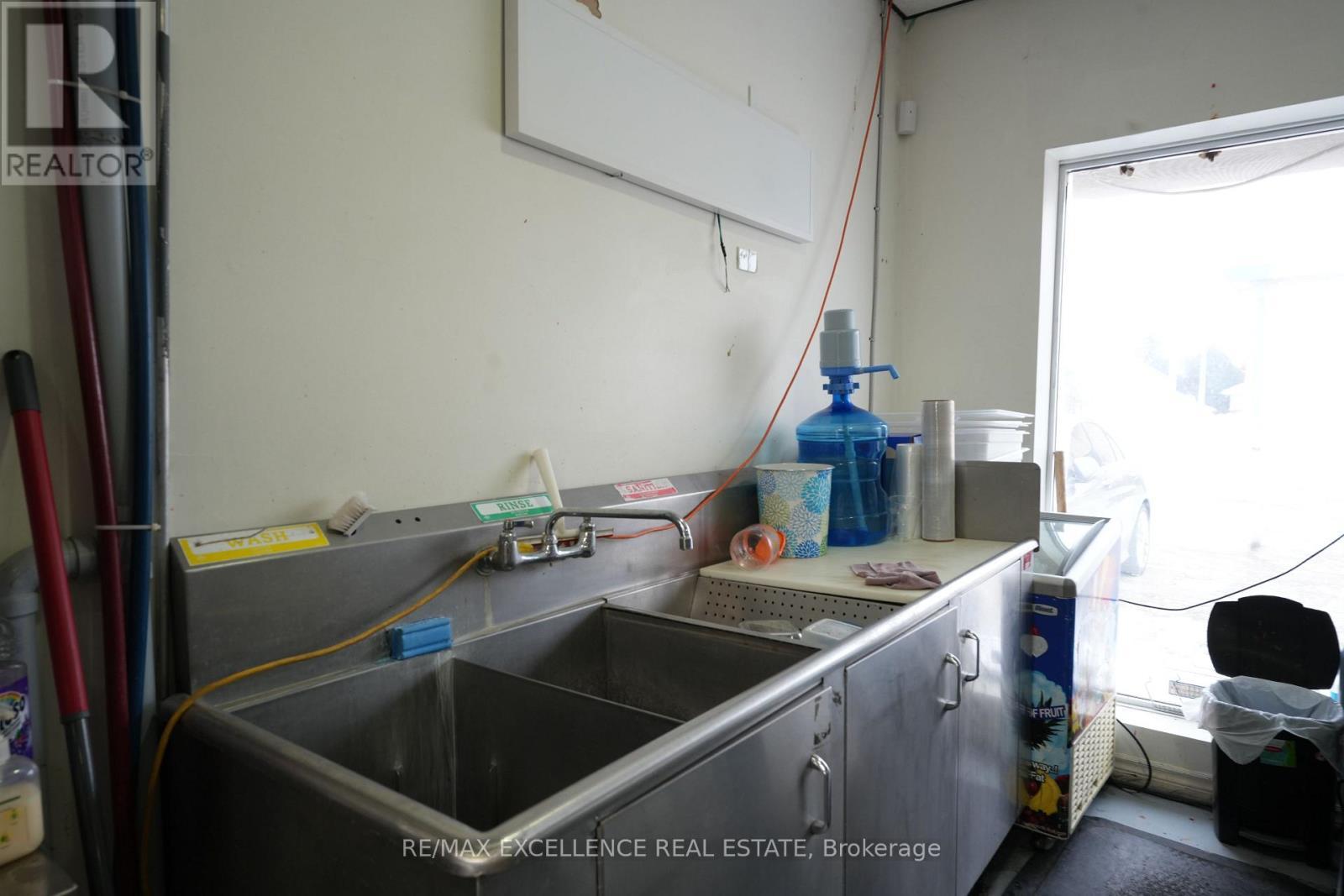 371 Norwich Avenue, Woodstock, ON