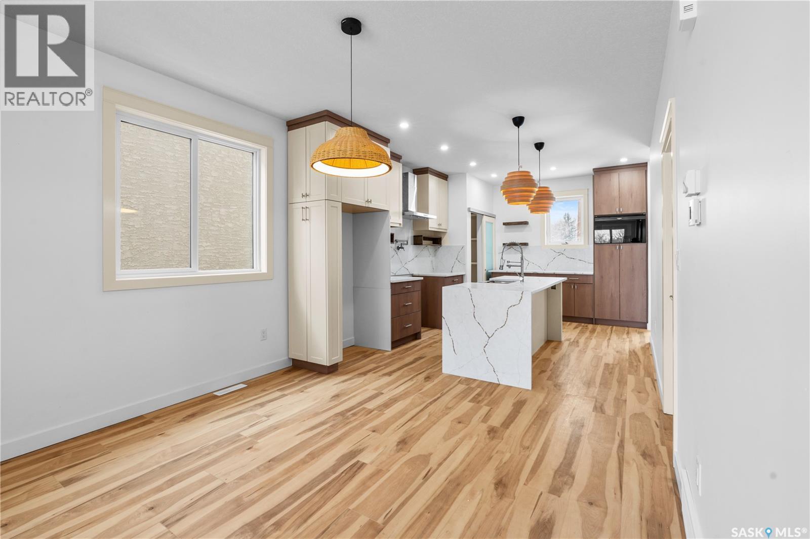 424 Empress Street, Saskatoon, SK - Indoor Photo Showing Kitchen