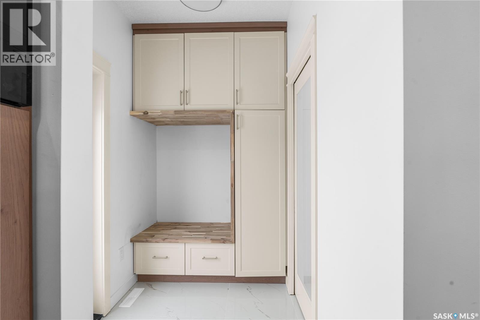 424 Empress Street, Saskatoon, SK - Indoor Photo Showing Other Room