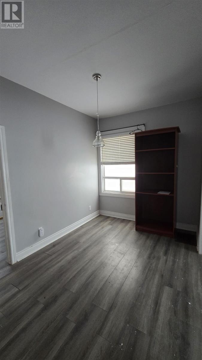 153 Church St, Sault Ste. Marie, ON - Indoor Photo Showing Garage