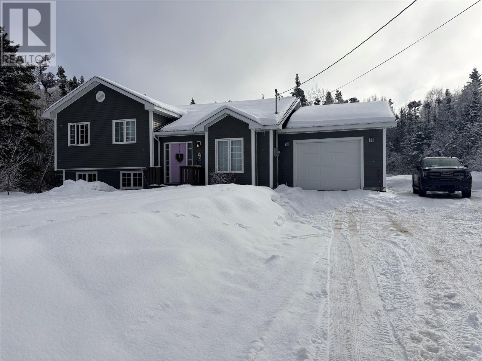 9 Comfort Cove Road, Campbellton, NL - Outdoor With Facade