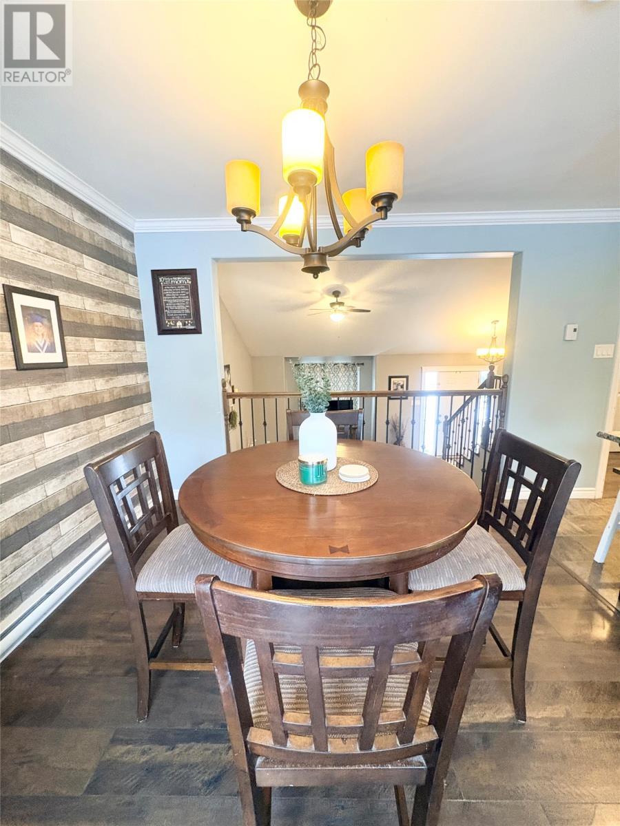 9 Comfort Cove Road, Campbellton, NL - Indoor Photo Showing Dining Room