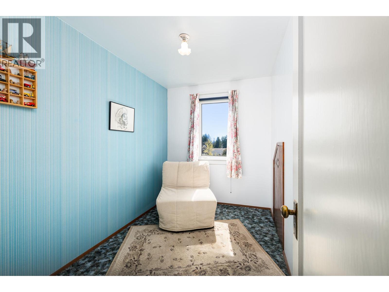 1843 Mclaren Street, Creston, BC - Indoor Photo Showing Other Room