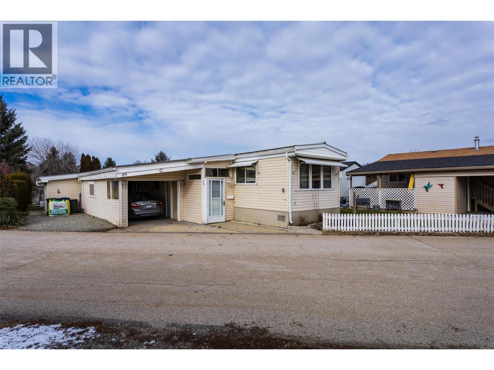 Park 1 in & 1 out - 1133 Findlay Road Unit# 59, Kelowna, BC