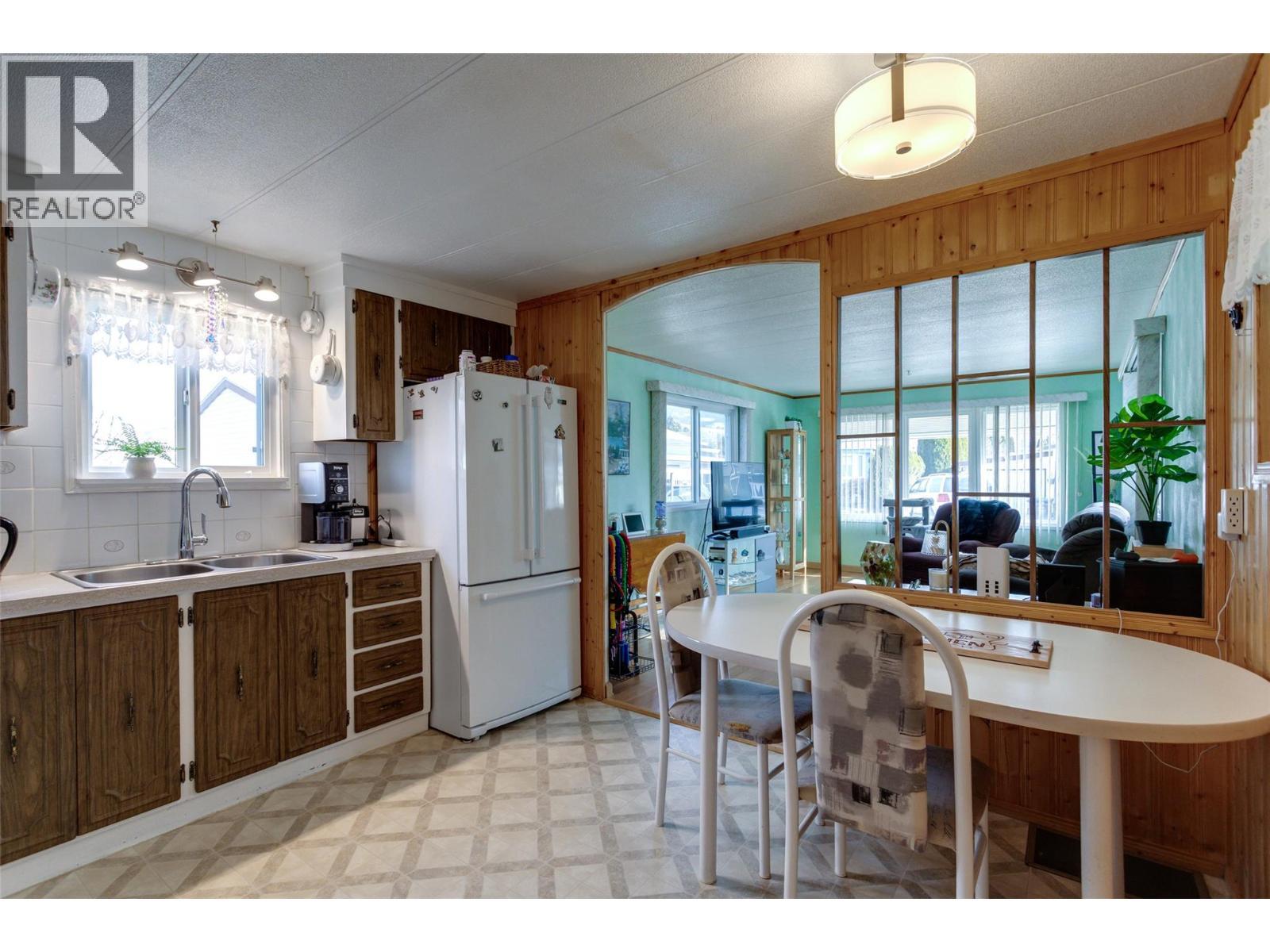 Open Kitchen - 1133 Findlay Road Unit# 59, Kelowna, BC