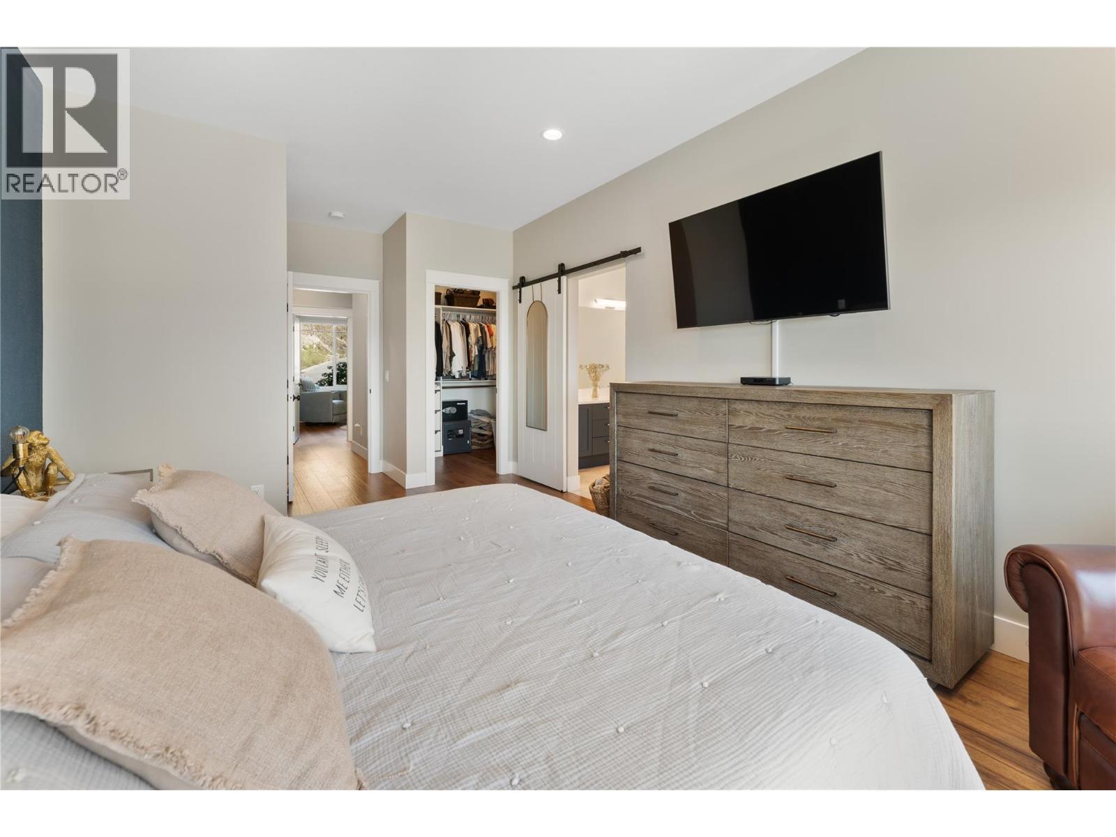 13301 Apex Lane, Lake Country, BC - Indoor Photo Showing Bedroom