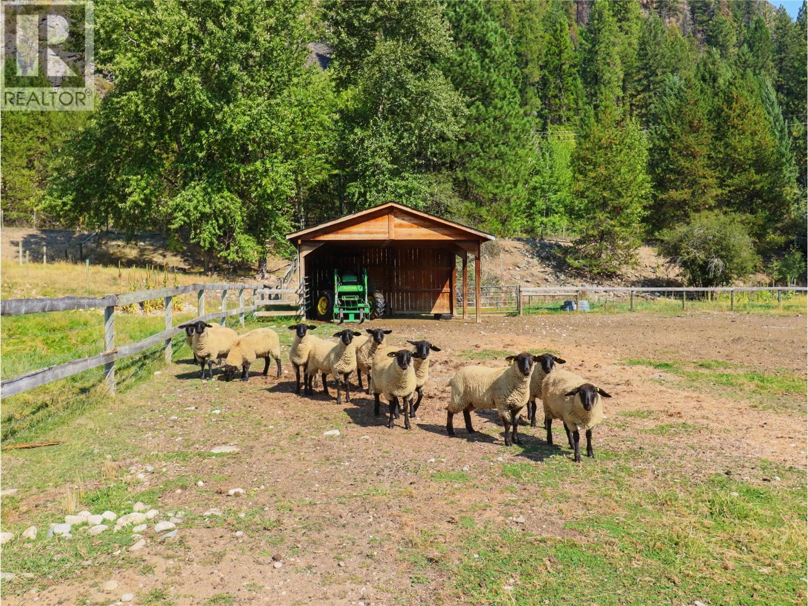 3850 Blythe-Rhone Road, Westbridge, BC - Outdoor