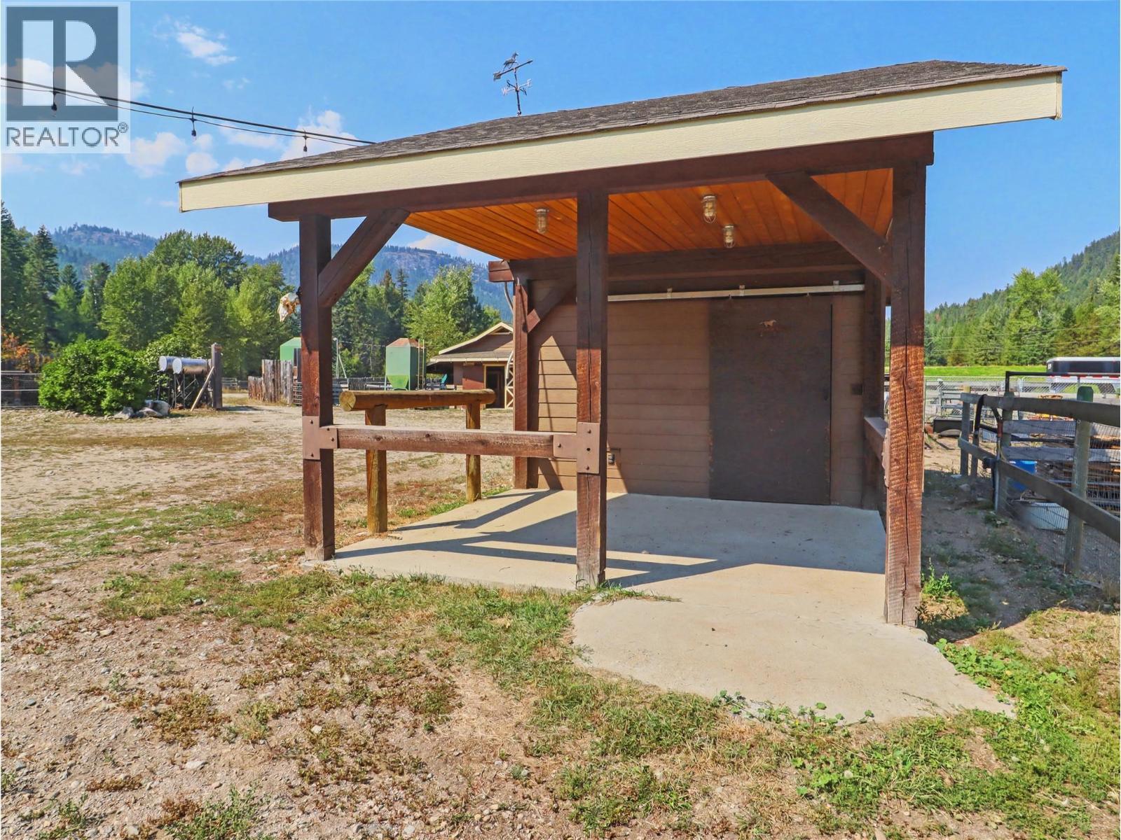 3850 Blythe-Rhone Road, Westbridge, BC - Outdoor