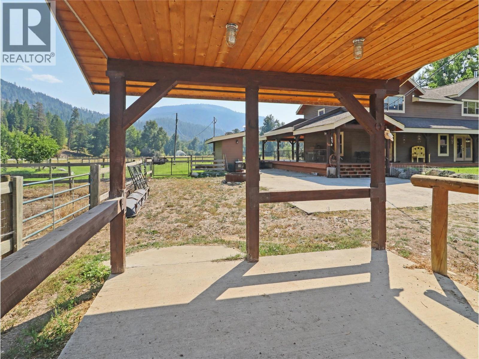 3850 Blythe-Rhone Road, Westbridge, BC - Outdoor