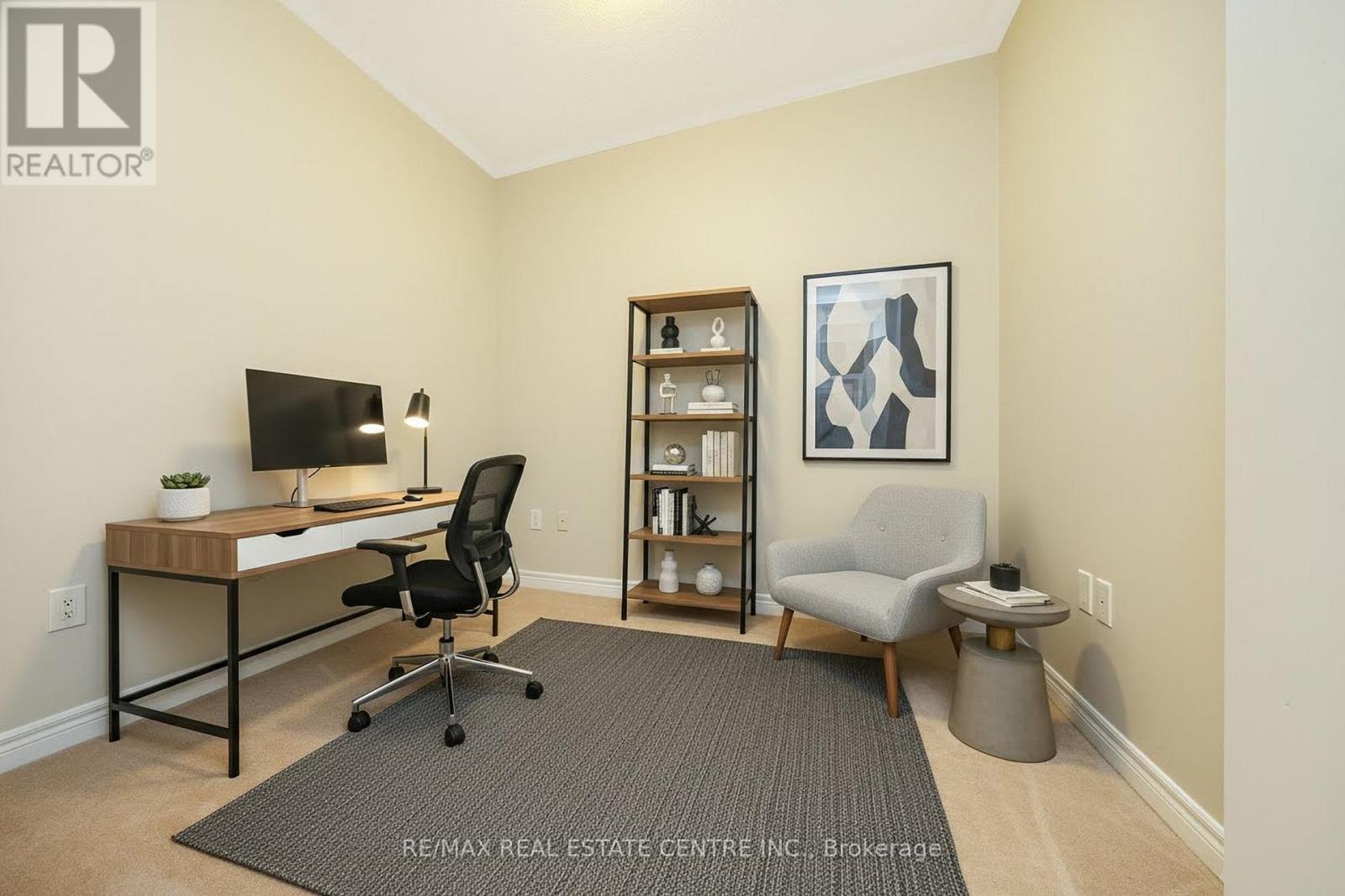 216 - 383 Main Street E, Milton, ON - Indoor