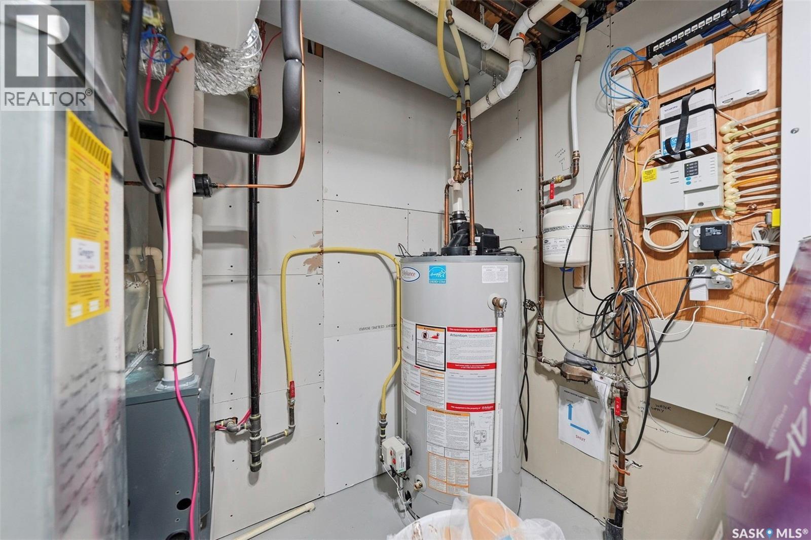 534 Bolstad Turn, Saskatoon, SK - Indoor Photo Showing Basement