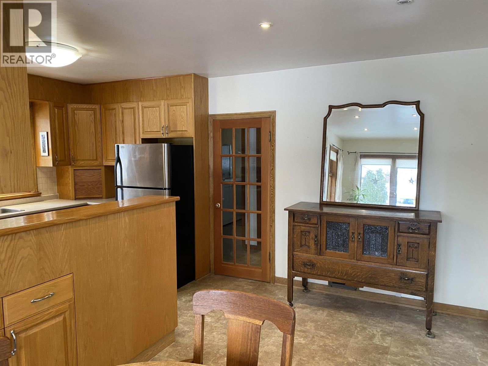 125 15Th Avenue, Prince George, BC - Indoor Photo Showing Kitchen