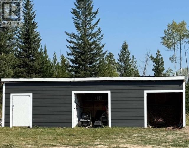 6313 Archie Meadow Road, Forest Grove, BC - Outdoor