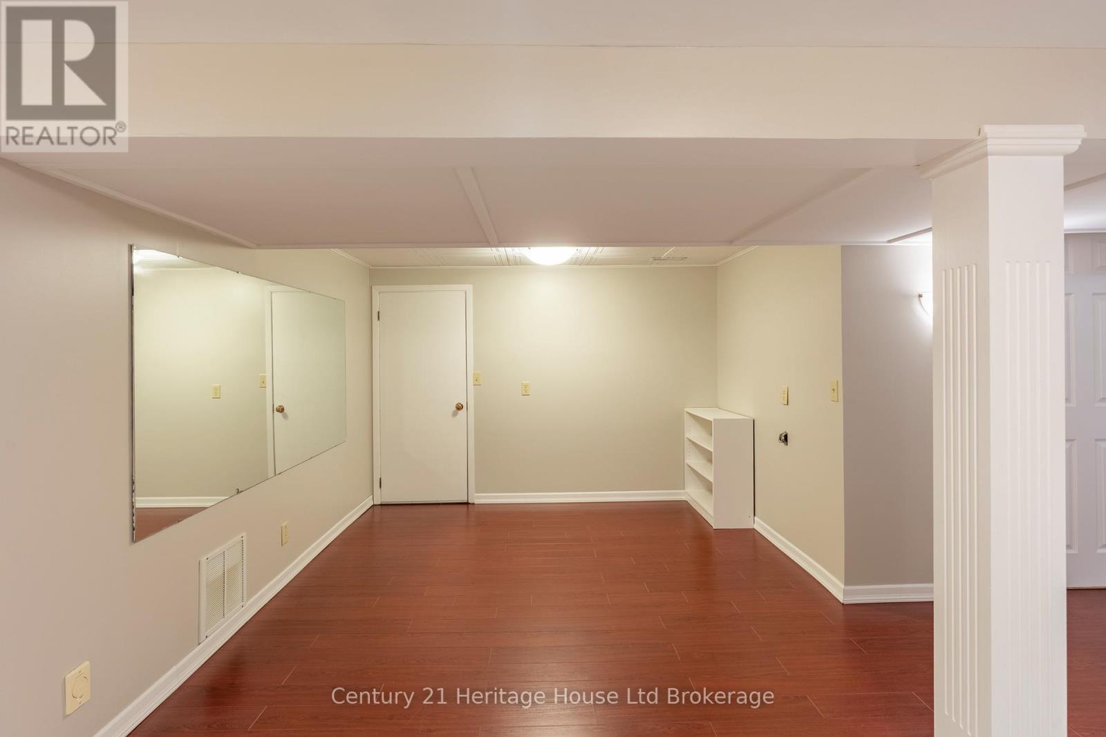 93 James Avenue, Tillsonburg, ON - Indoor Photo Showing Other Room