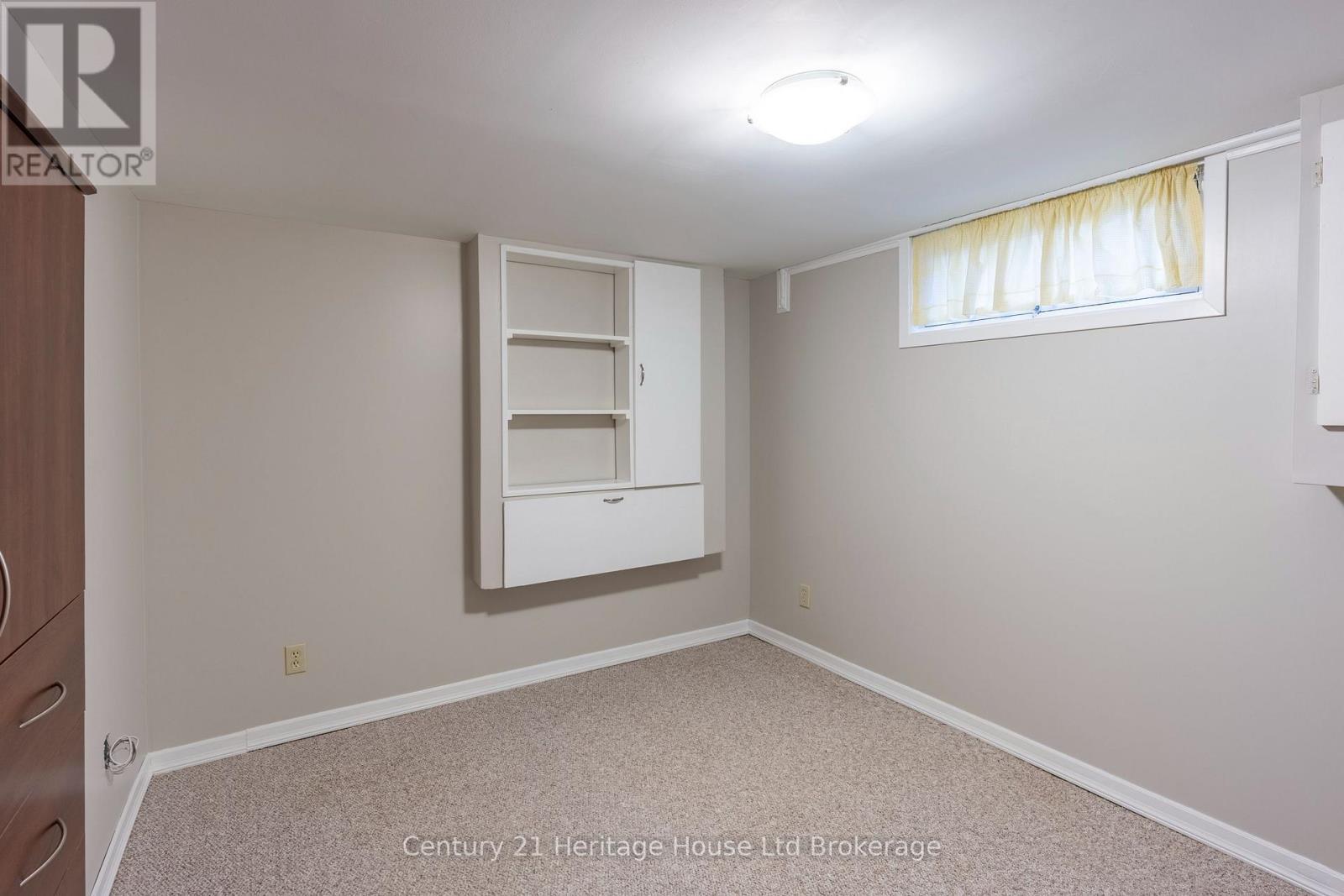 93 James Avenue, Tillsonburg, ON - Indoor Photo Showing Other Room