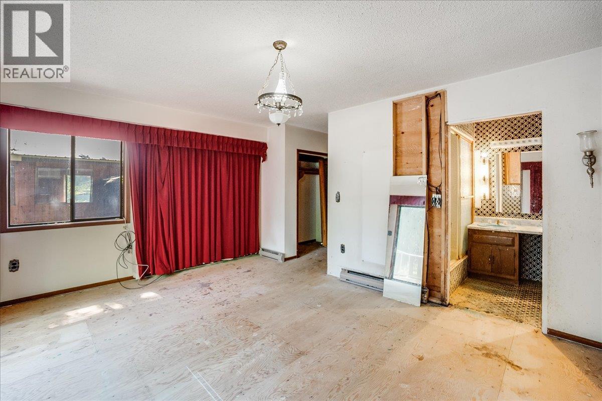 7691 Balfour Wharf Road, Balfour, BC - Indoor Photo Showing Other Room