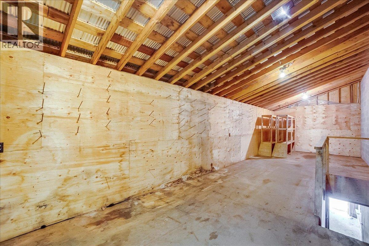 7691 Balfour Wharf Road, Balfour, BC - Indoor