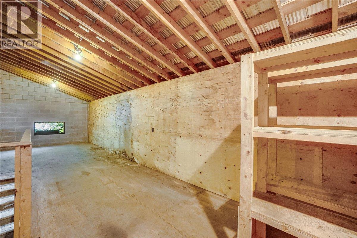 7691 Balfour Wharf Road, Balfour, BC - Indoor Photo Showing Other Room