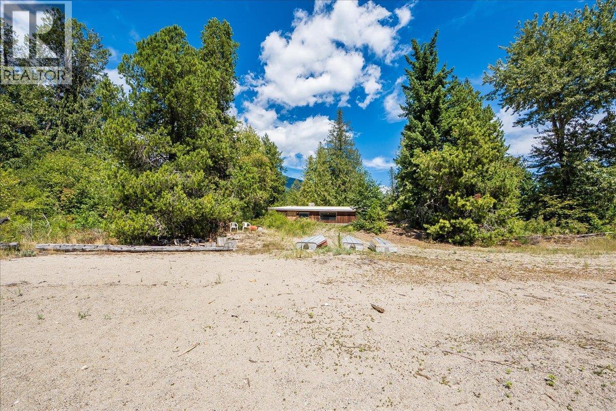 7691 Balfour Wharf Road, Balfour, BC - Outdoor With View