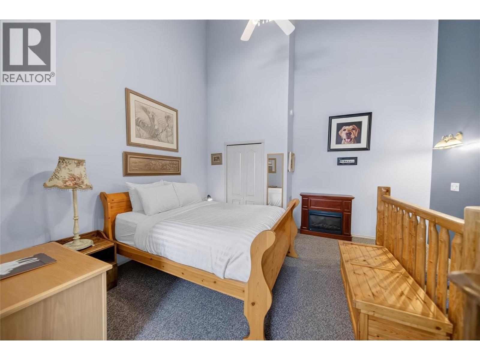 400 Riverside Way Unit# 438, Fernie, BC - Indoor Photo Showing Bedroom