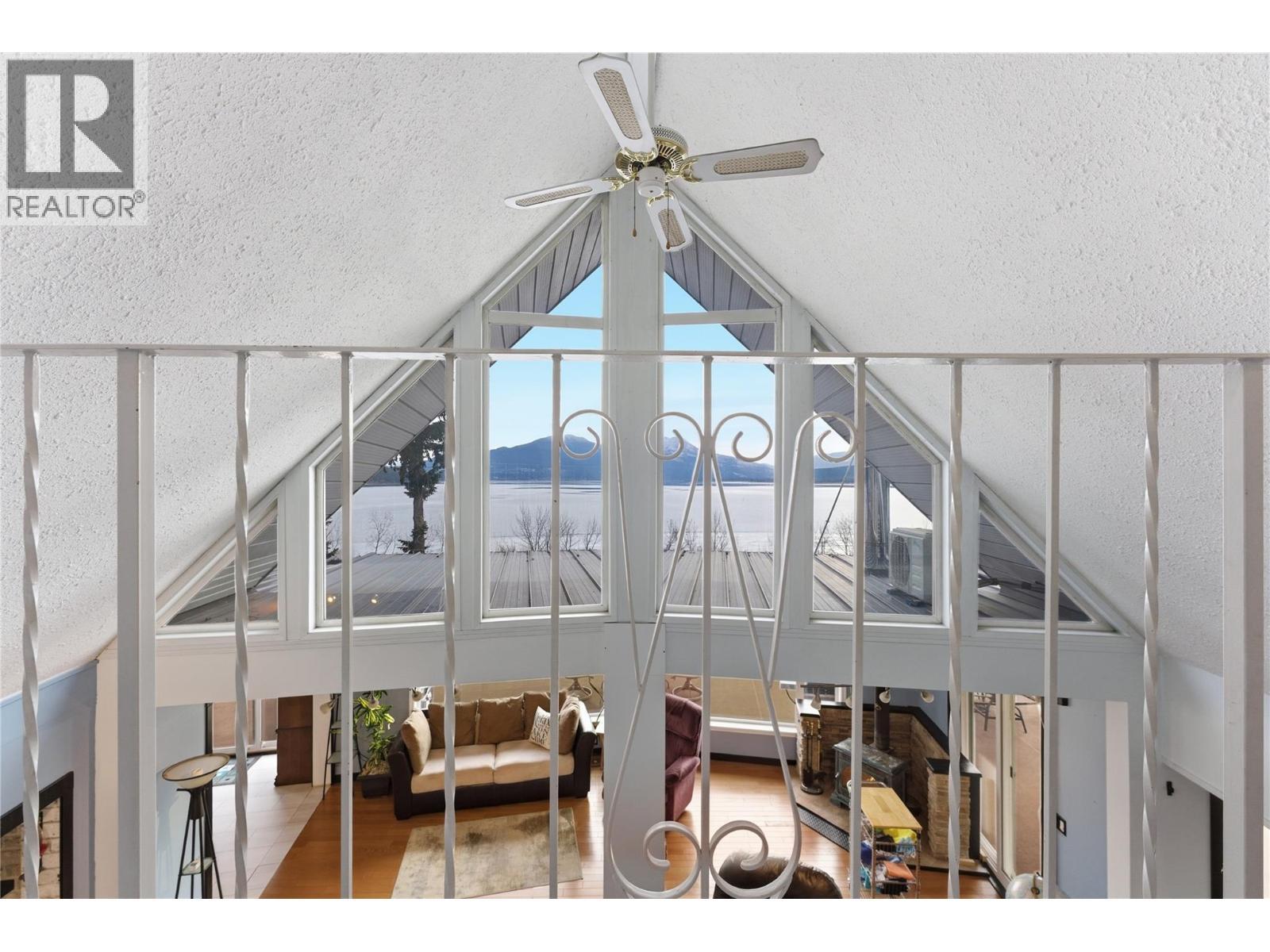 3690 Southview Road, Tappen, BC - Photo Showing Other Room