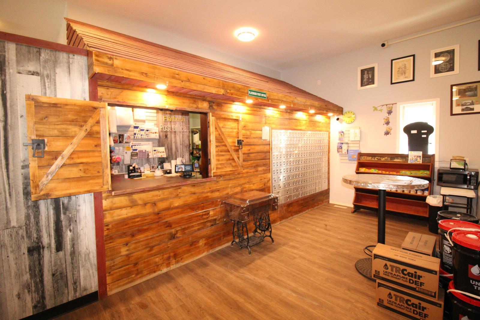 30 Centre Ave, Flatbush, AB