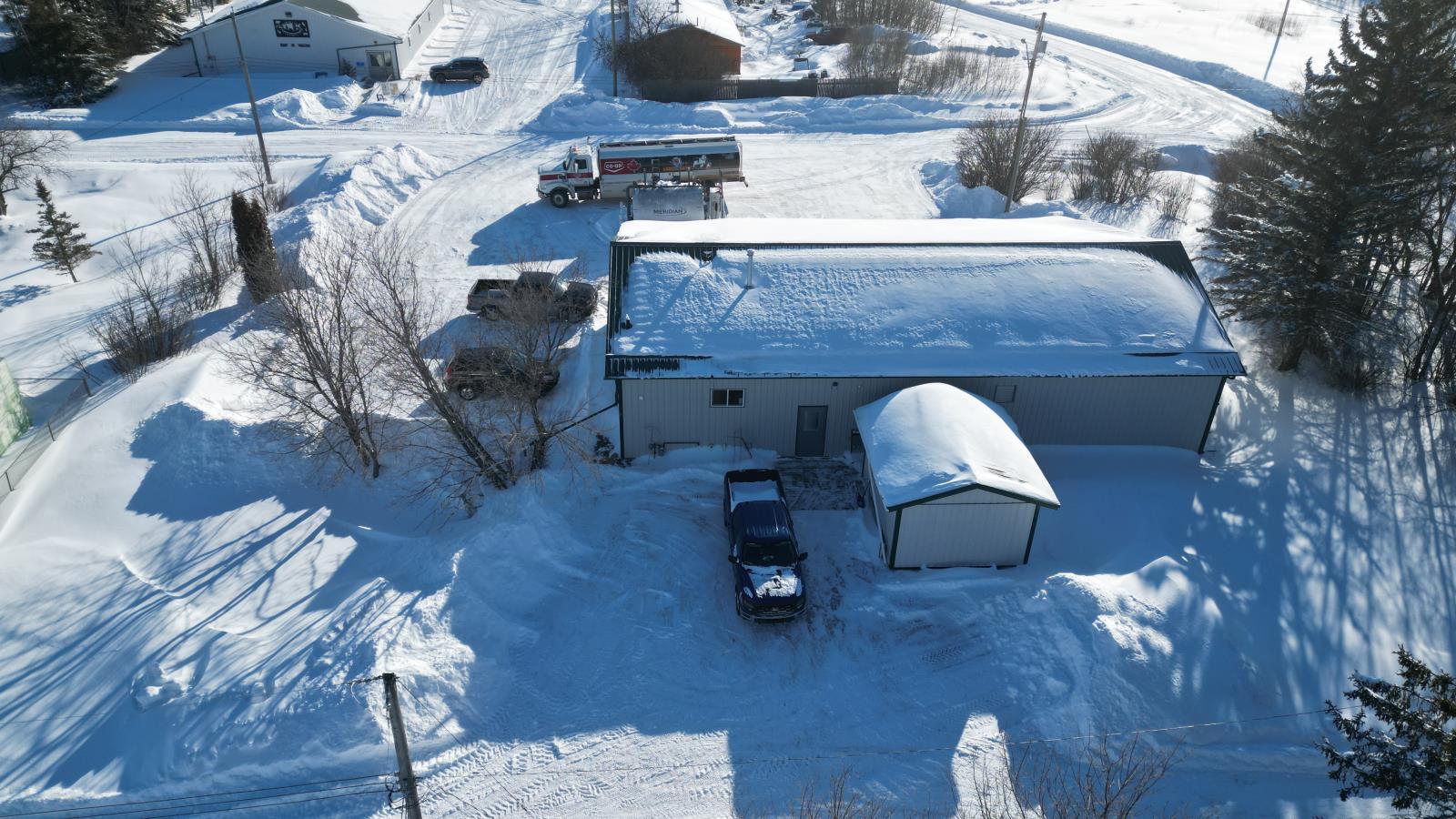 30 Centre Ave, Flatbush, AB