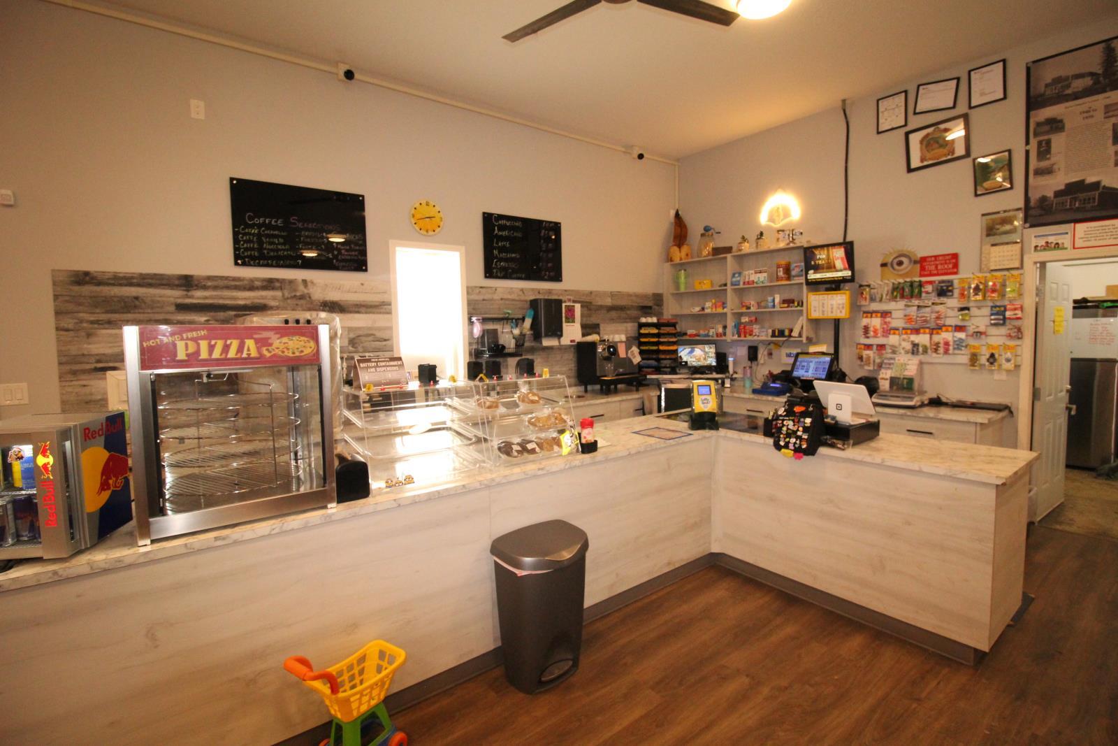 30 Center Ave, Flatbush, AB