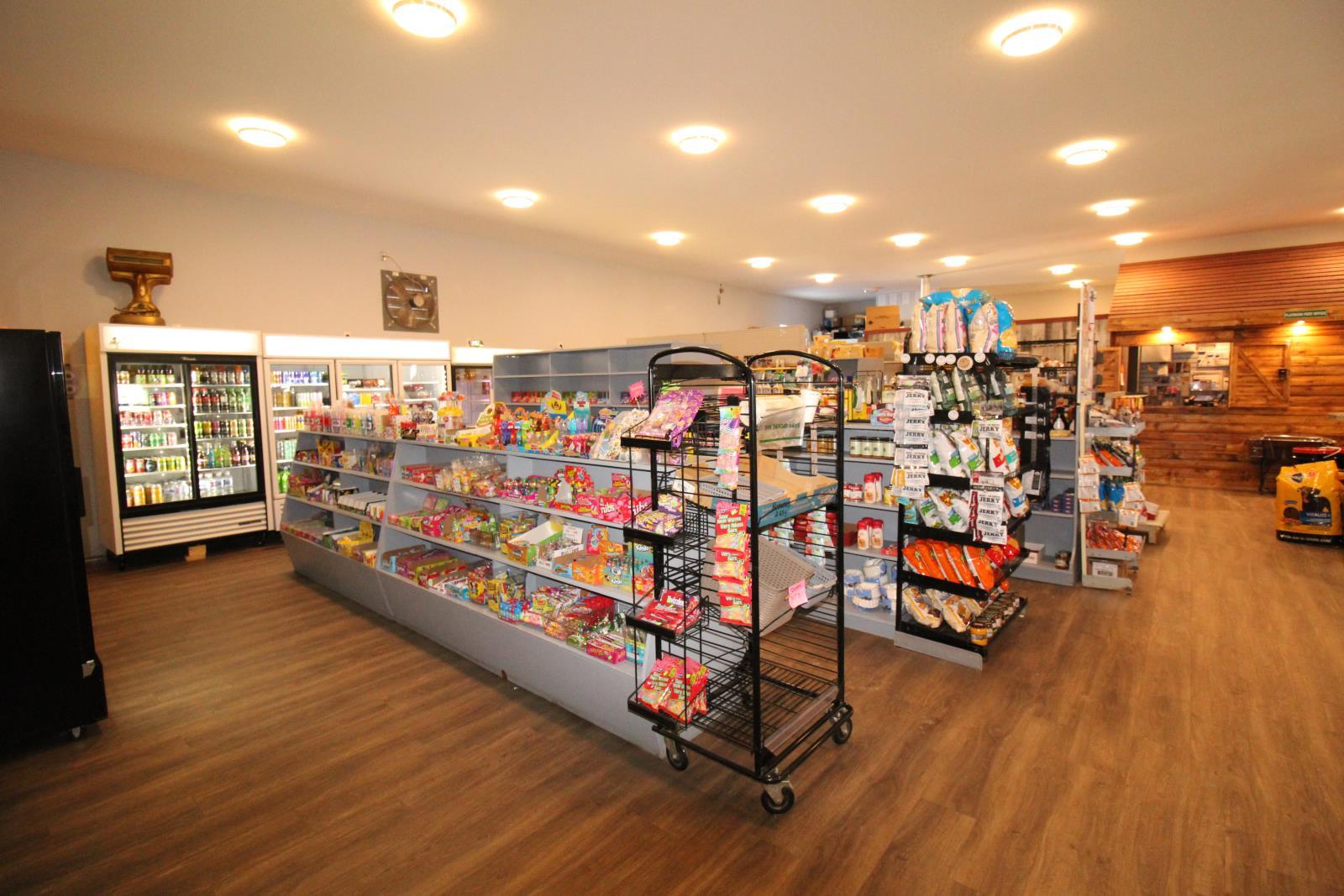 30 Center Ave, Flatbush, AB