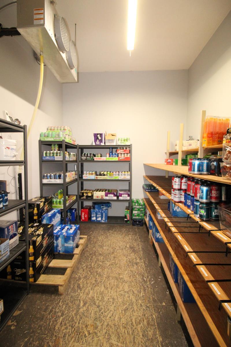 30 Center Ave, Flatbush, AB