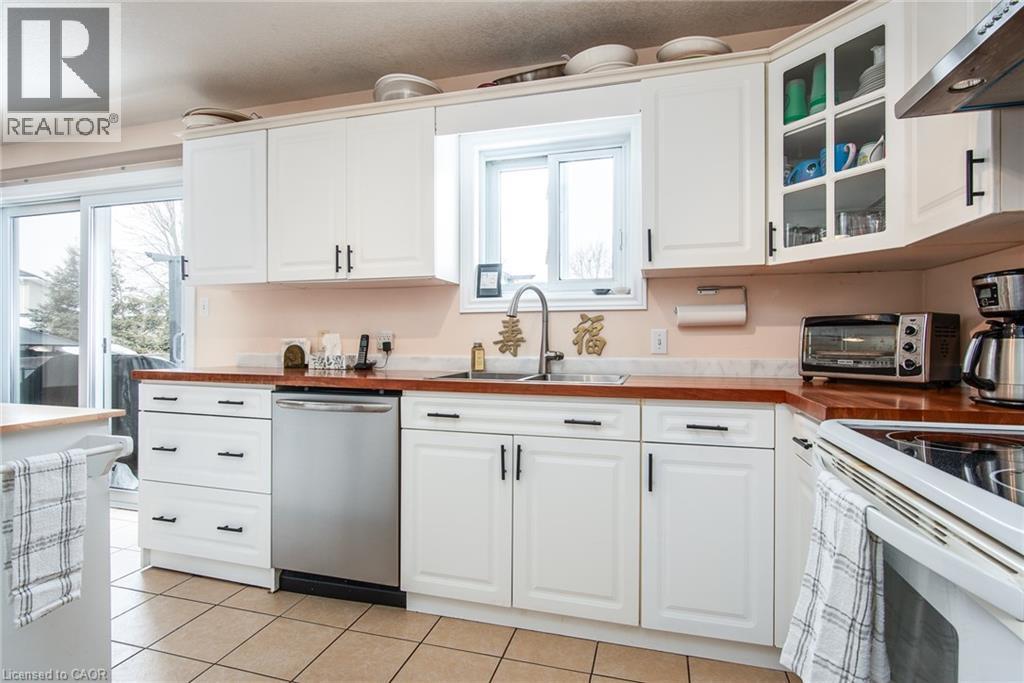 8 Berdux Place, Wellesley, ON - Indoor Photo Showing Kitchen With Double Sink