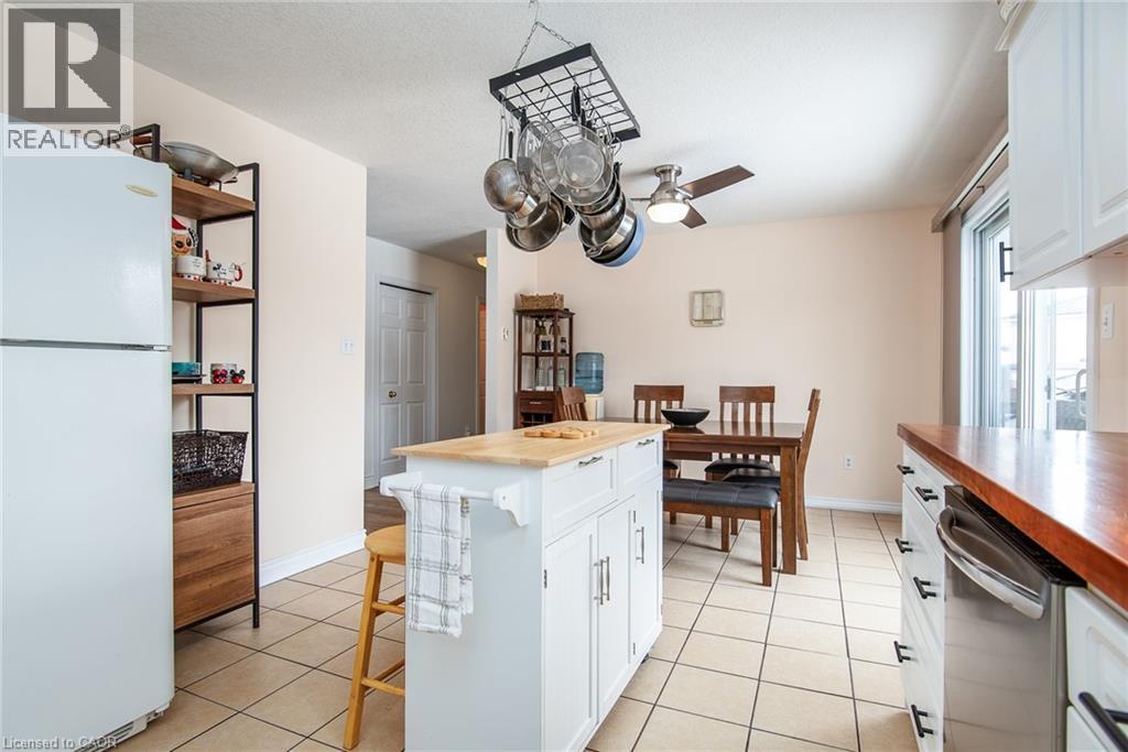 8 Berdux Place, Wellesley, ON - Indoor