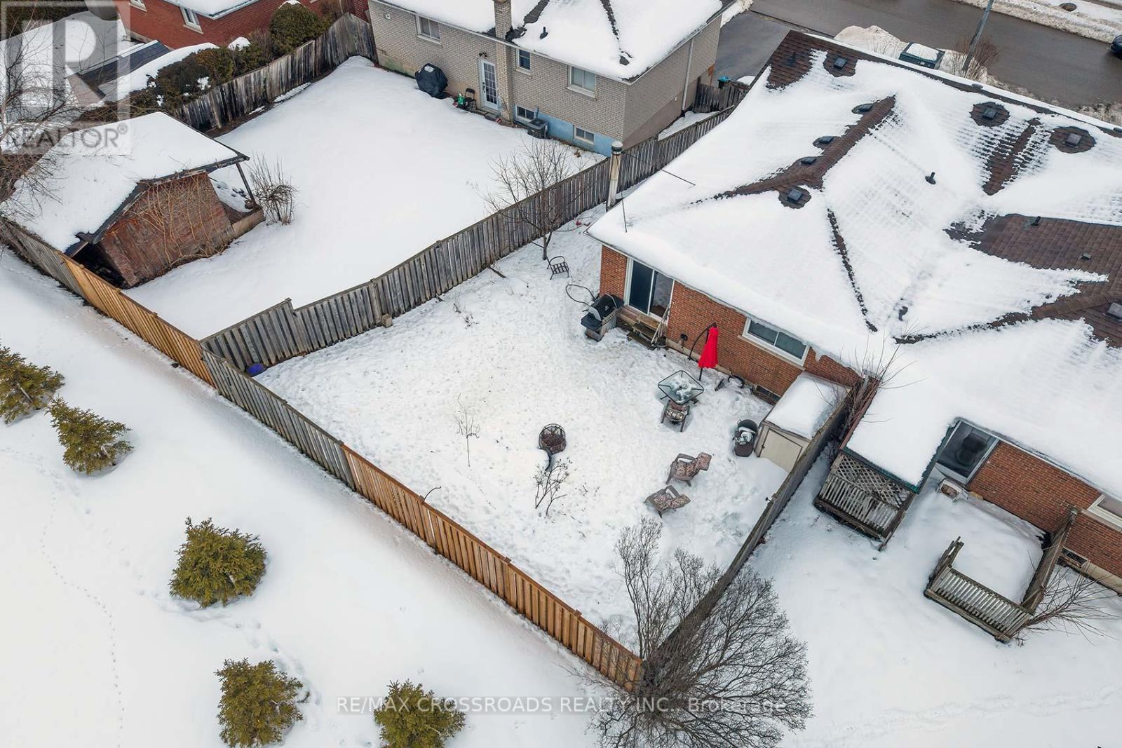 184 Collings Avenue, Bradford West Gwillimbury, ON - Outdoor With Exterior