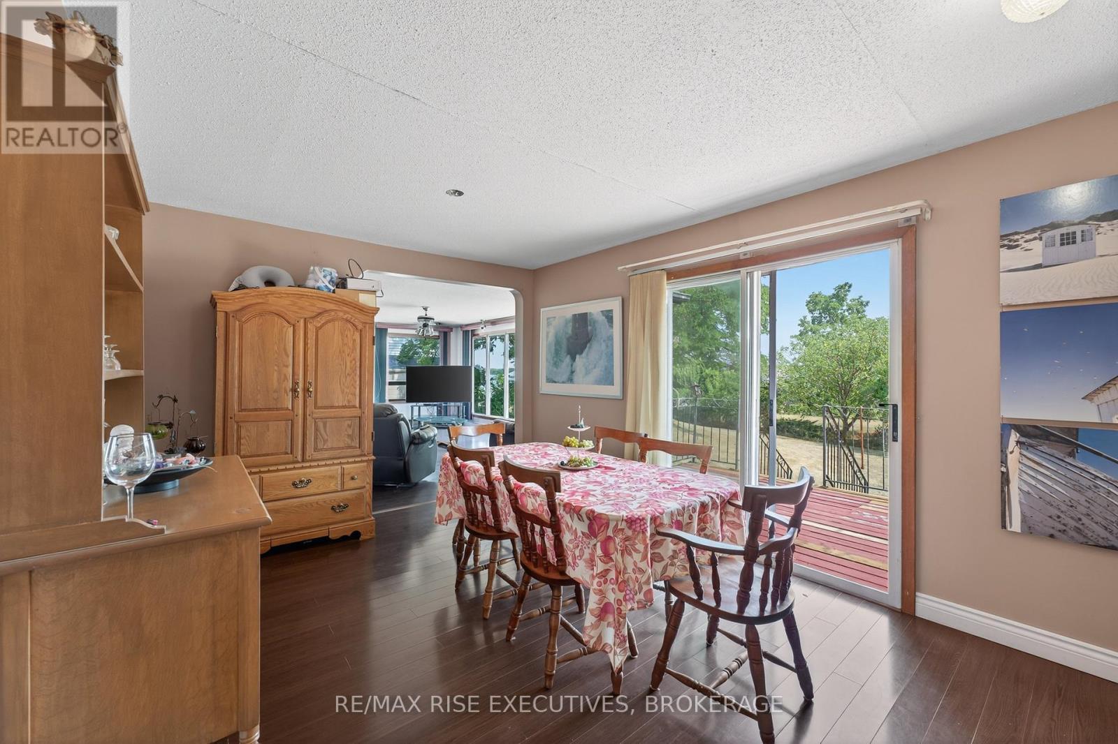 14 Highway 95, Frontenac Islands (The Islands), ON - Indoor Photo Showing Dining Room
