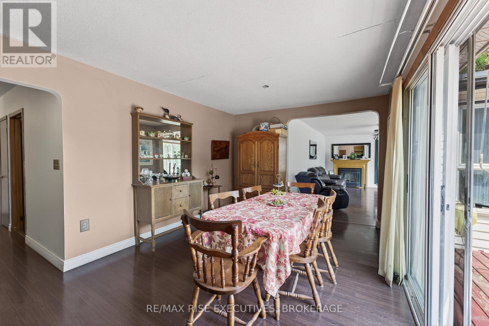 14 Highway 95, Frontenac Islands (The Islands), ON - Indoor Photo Showing Dining Room