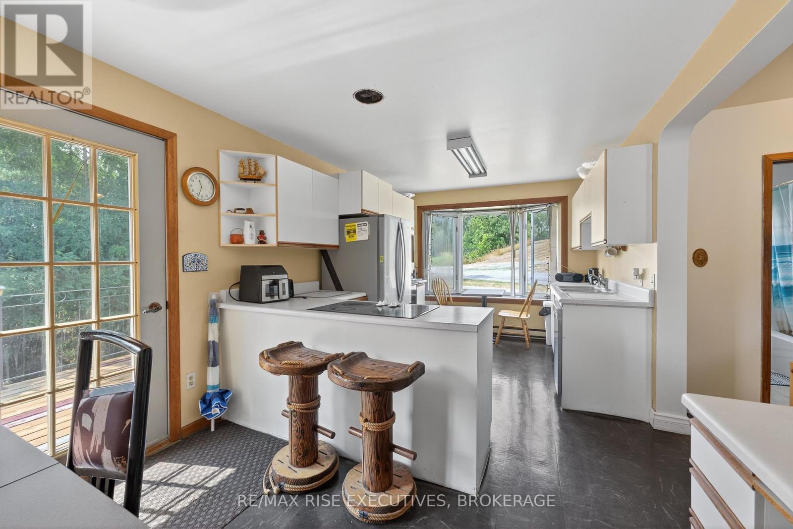 14 Highway 95, Frontenac Islands (The Islands), ON - Indoor