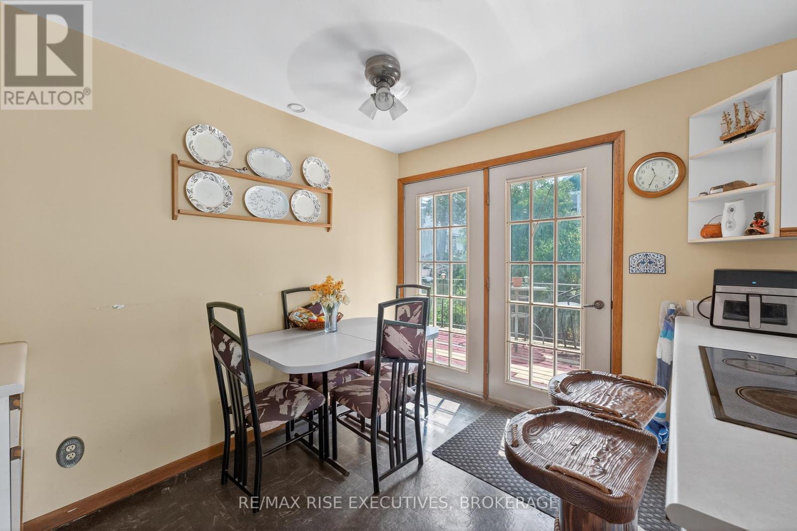 14 Highway 95, Frontenac Islands (The Islands), ON - Indoor Photo Showing Dining Room