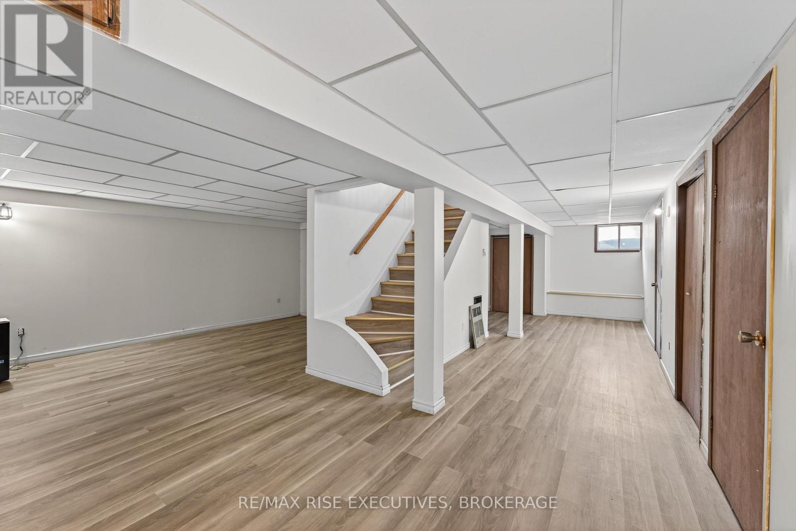 14 Highway 95, Frontenac Islands (The Islands), ON - Indoor Photo Showing Other Room