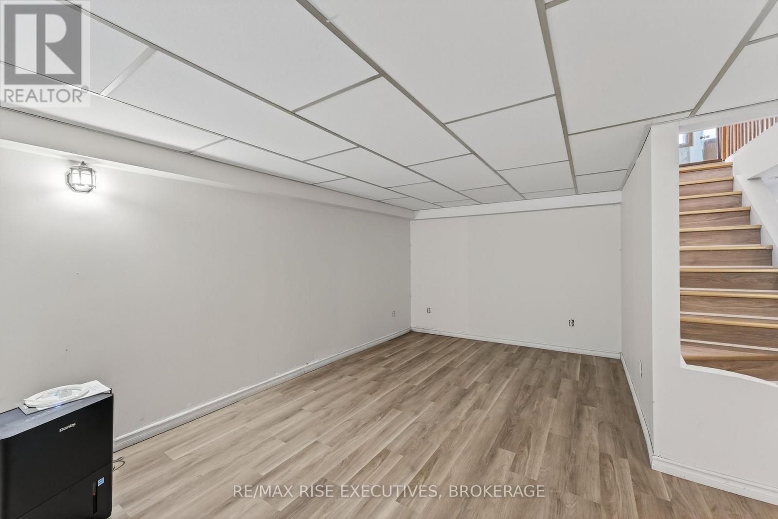 14 Highway 95, Frontenac Islands (The Islands), ON - Indoor Photo Showing Other Room