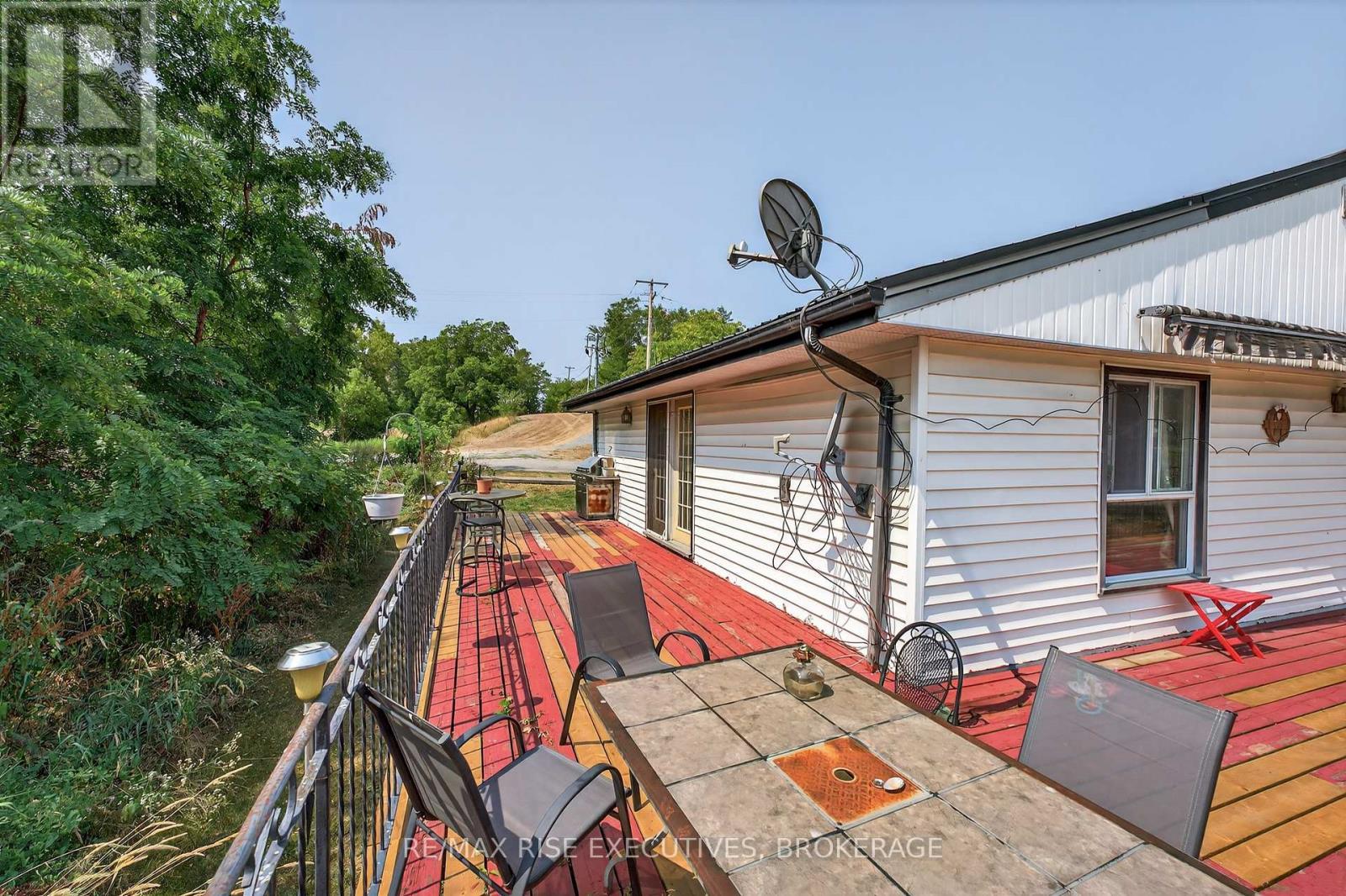 14 Highway 95, Frontenac Islands (The Islands), ON - Outdoor