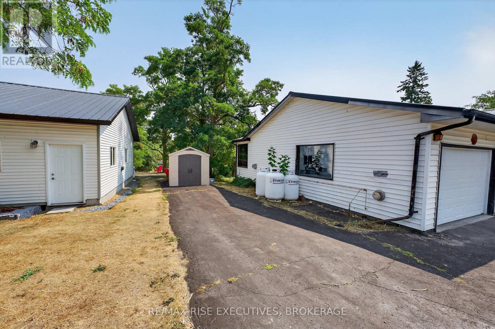 14 Highway 95, Frontenac Islands (The Islands), ON - Outdoor With Exterior