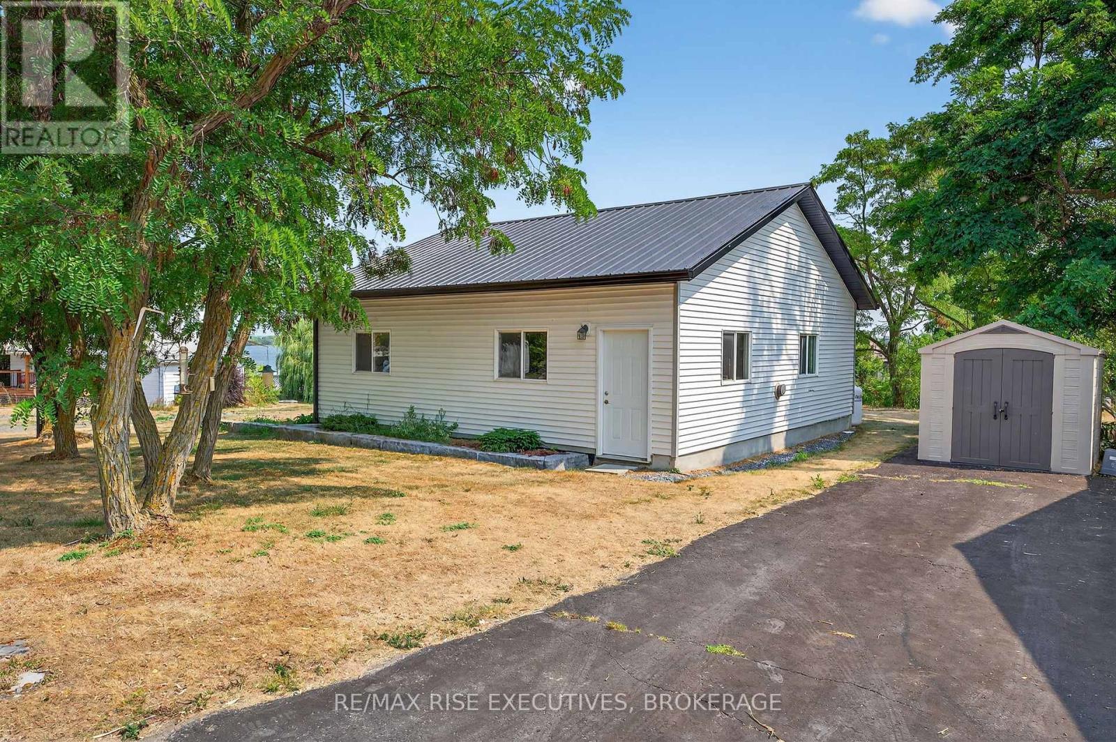 14 Highway 95, Frontenac Islands (The Islands), ON - Outdoor