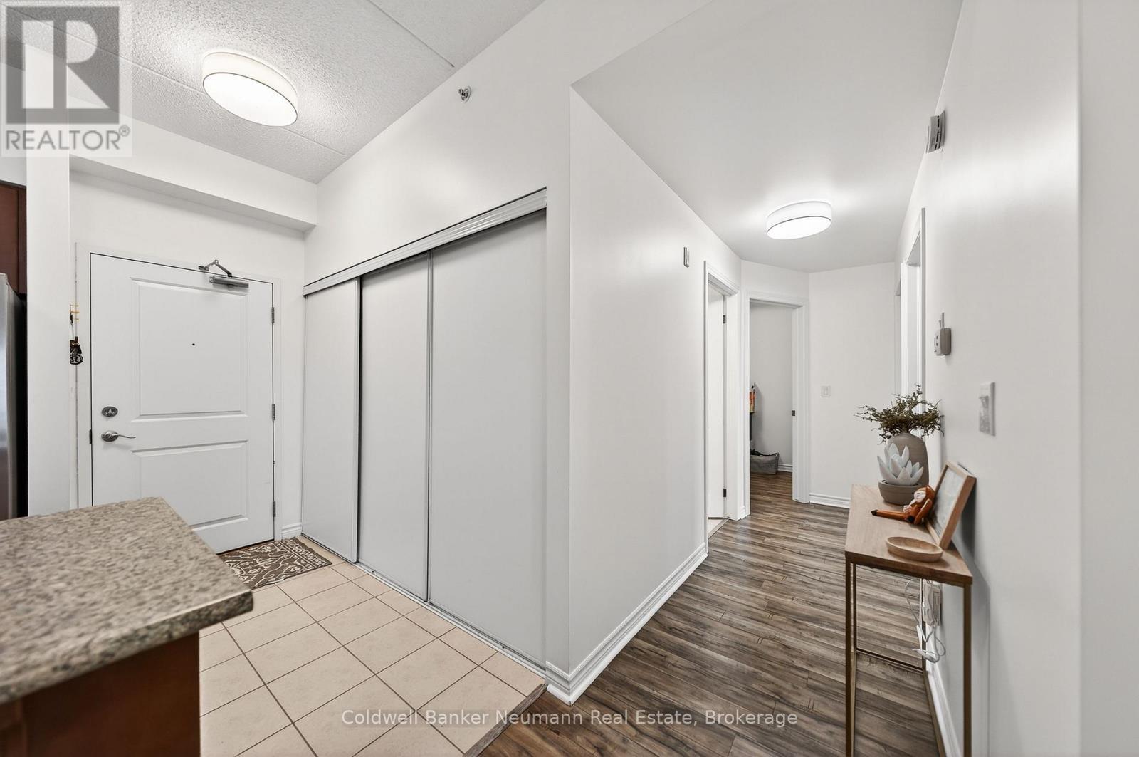 316 - 1077 Gordon Street, Guelph (Kortright West), ON - Indoor Photo Showing Other Room